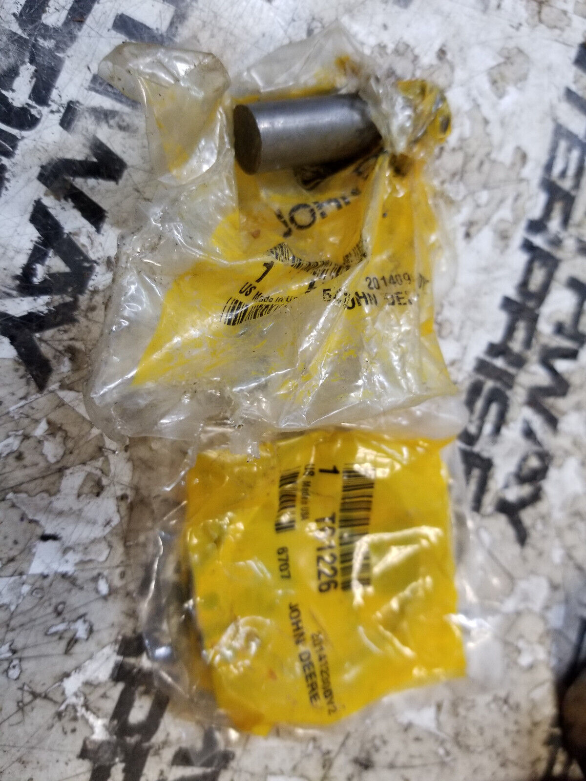 JOHN DEERE PIN T213442