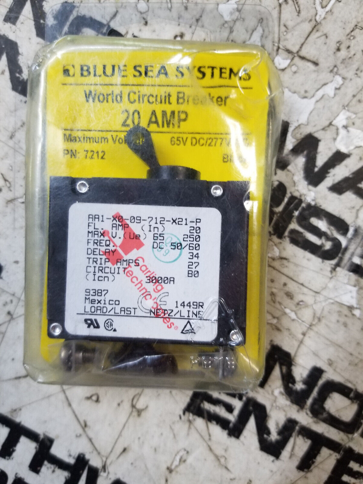 Blue Sea 7212 Single Pole Toggle World Circuit Breaker 20a