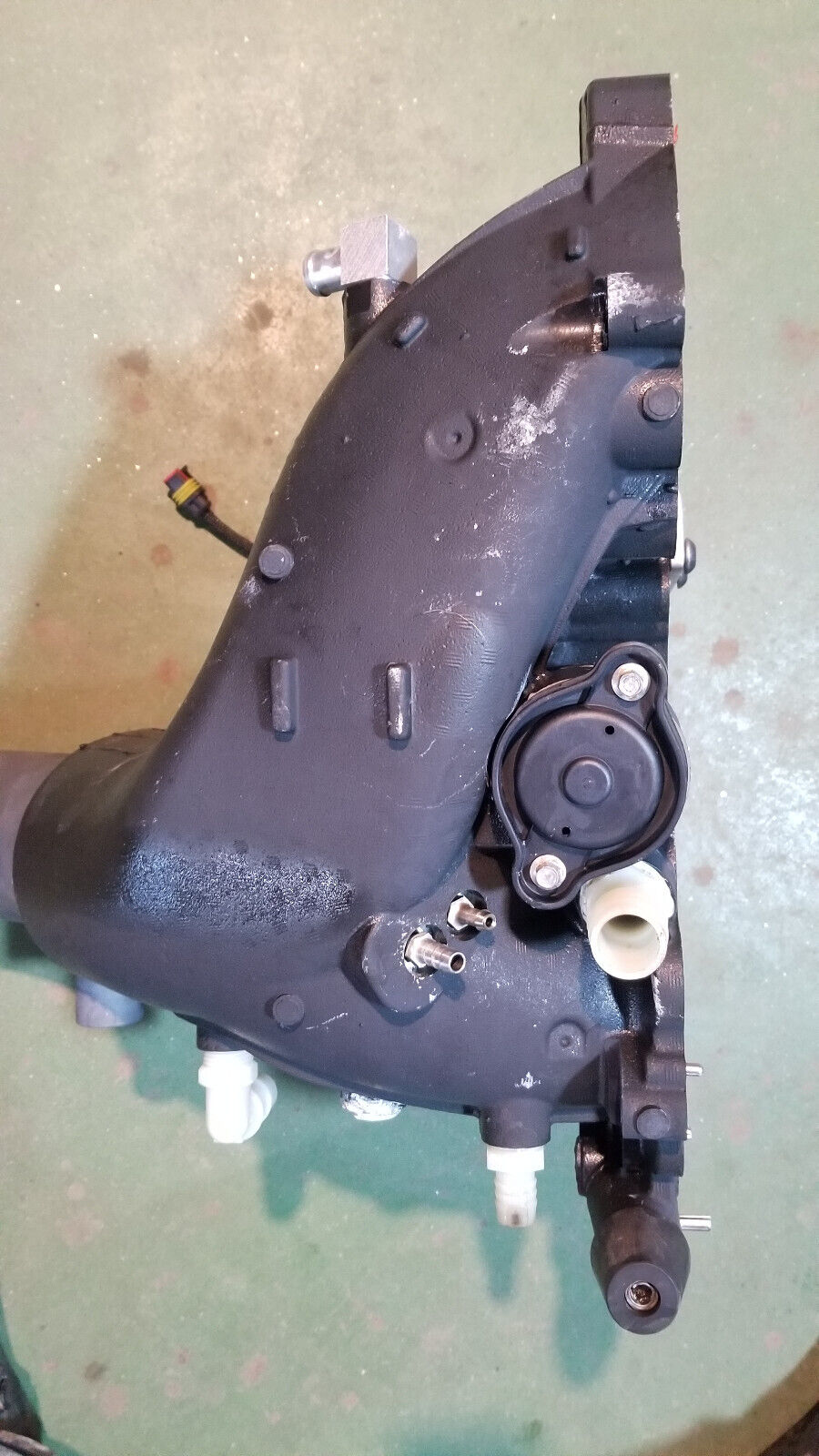 Evinrude G2 Exhaust ADAPTER 5009487 AND EXHAUST EXTENSION ref151