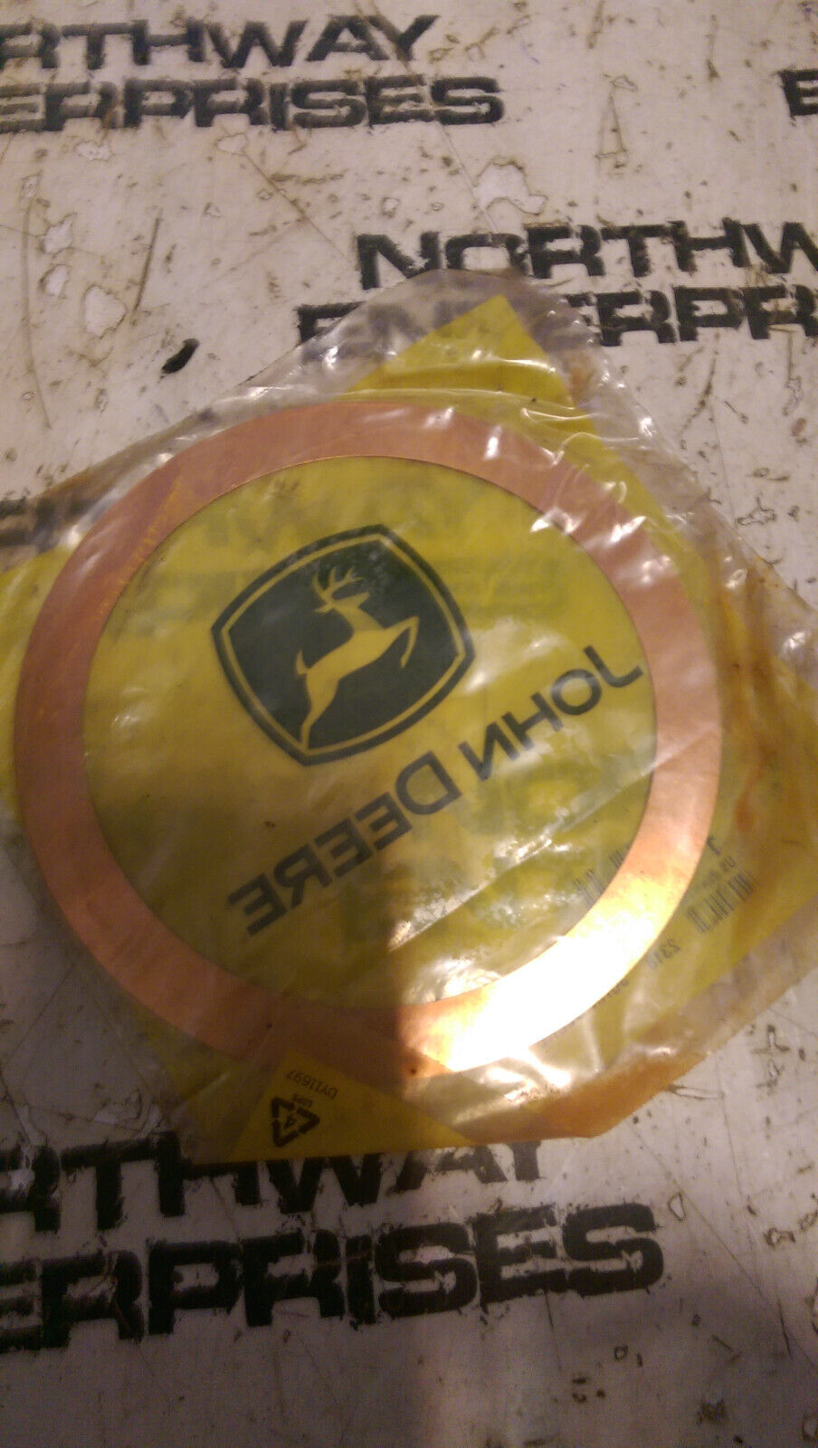 JOHN DEERE R63237 RING