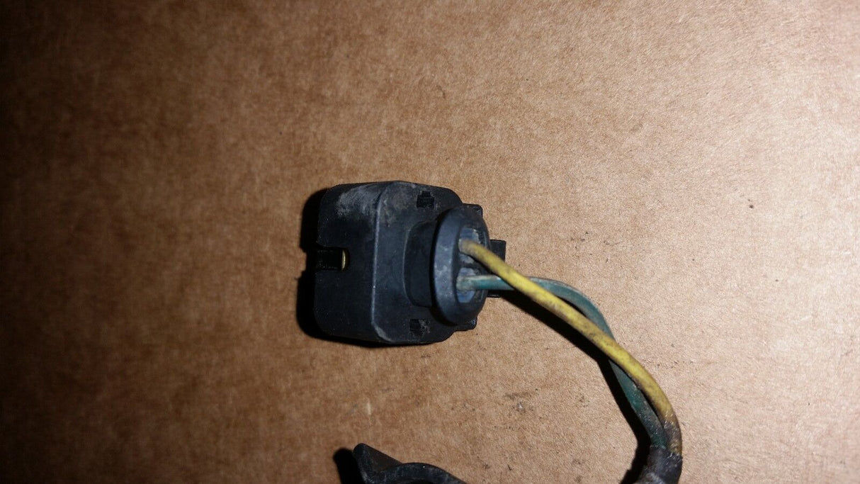 2 WIRE 2008-2010 6.4L POWERSTROKE ENGINE PIGTAIL yellow sens