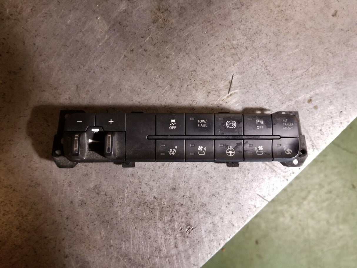 p68247663aa 68247663aa Dodge Ram Center Console Control Panel p68105206ab