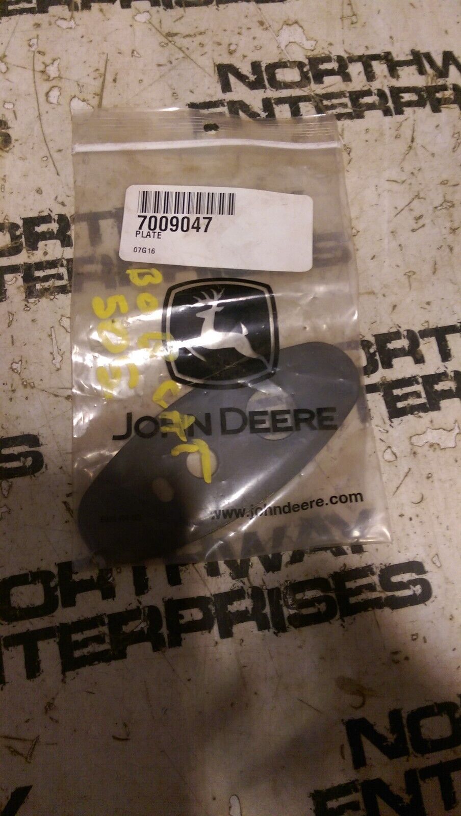 Bobcat Window Wiper Plate 7009047