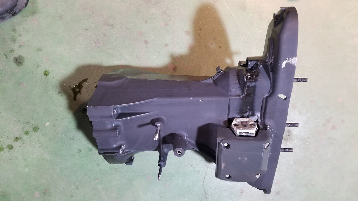 Evinrude G2 300hp Exhaust Housing 5009982 stbd