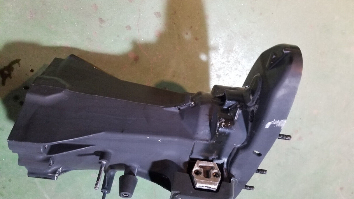 Evinrude G2 300hp Exhaust Housing 5009982 stbd