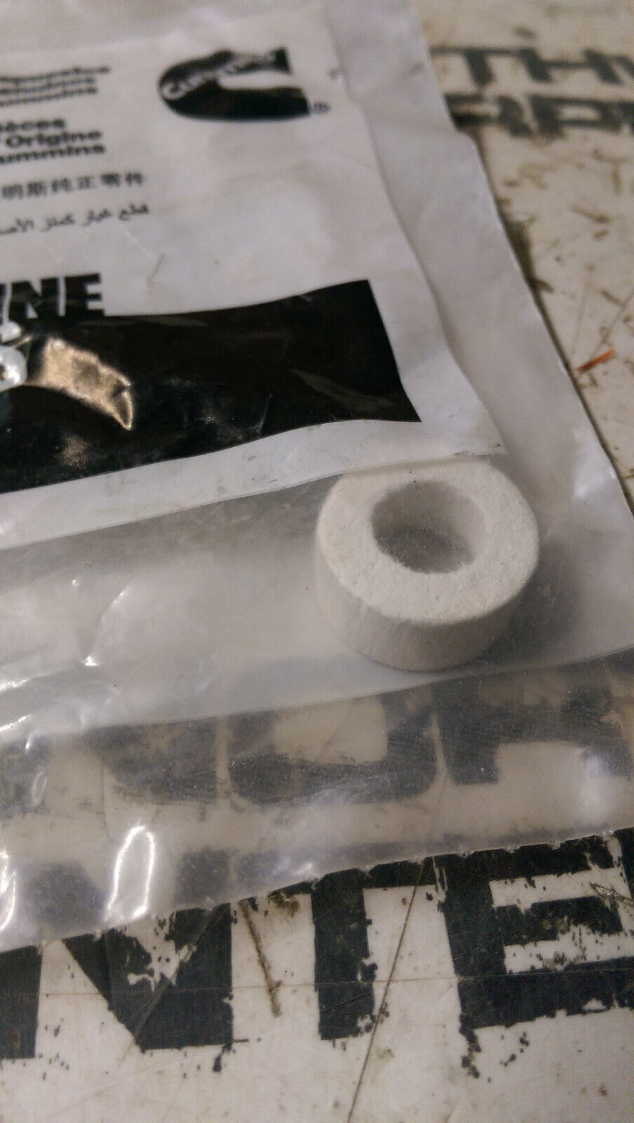 2885889 CUMMINS THERMAL ISOLATOR