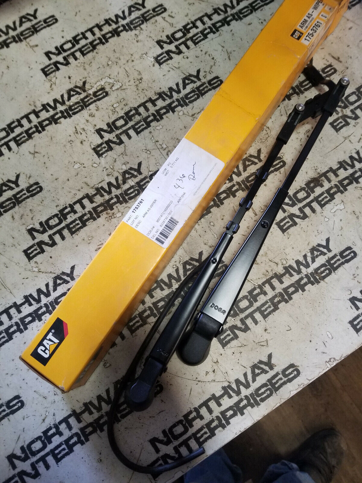 175-3761 CATERPILLAR WIPER ARM ASSY