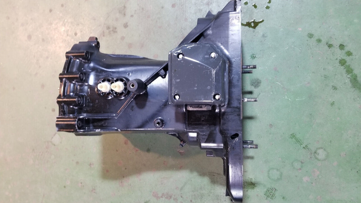 Evinrude G2 300hp Exhaust Housing 5009982 port