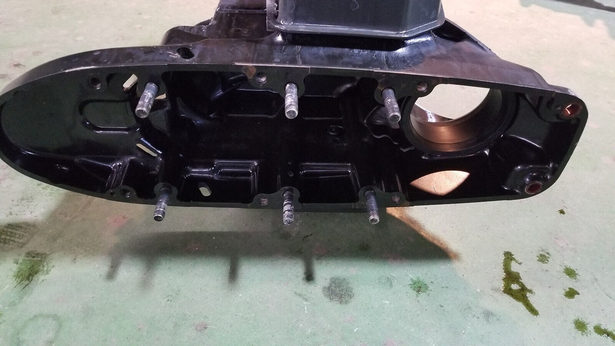 Evinrude G2 300hp Exhaust Housing 5009982 port