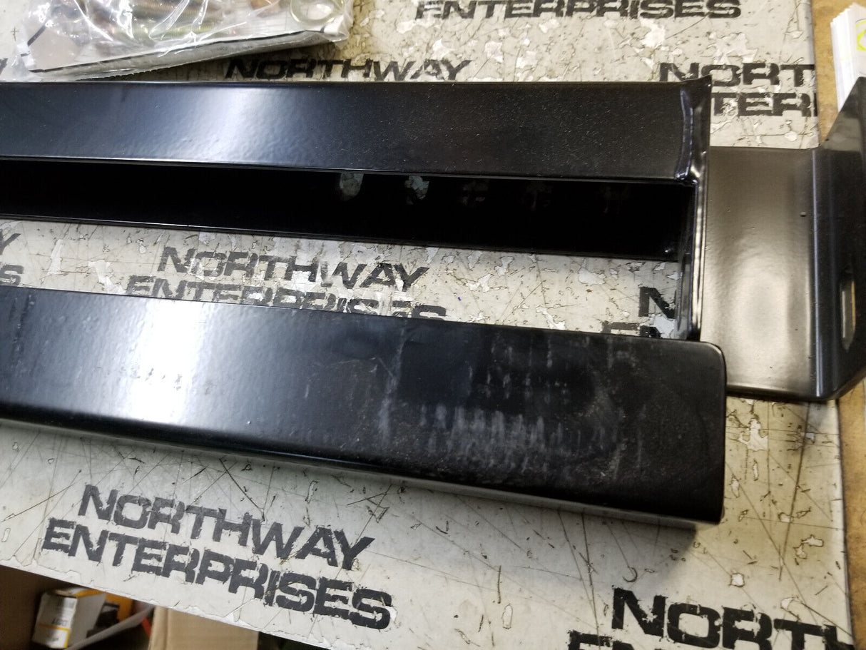 BACKRACK 30117TB Installation Hardware Kit