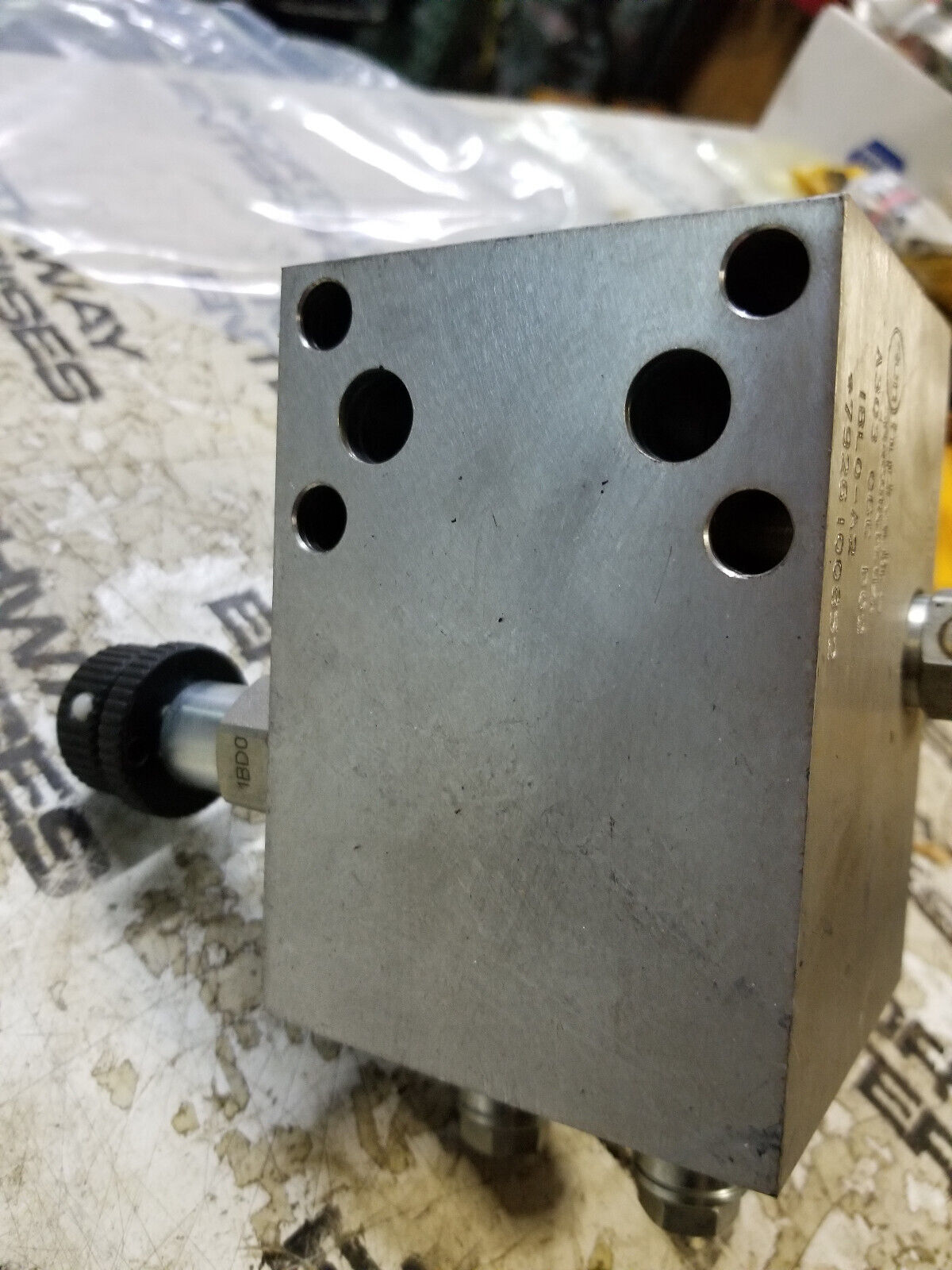 SUN HYDRAULICS A303-06C-D02 A303 06C D02 MANIFOLD IBL0-A2 79261000852