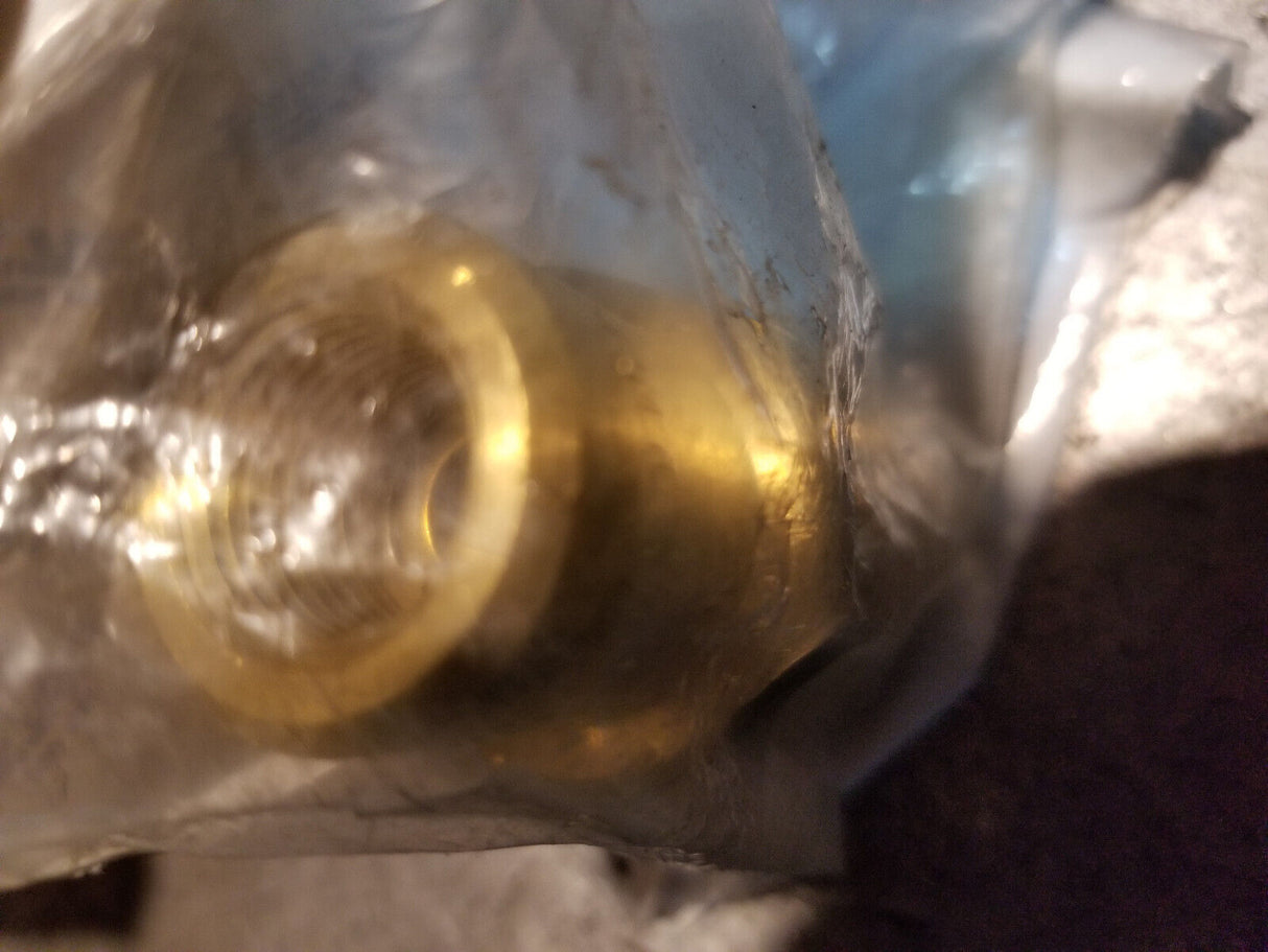 RE7141M Thread Valve Forklift Propane Tank Male Connector Connection Fitting