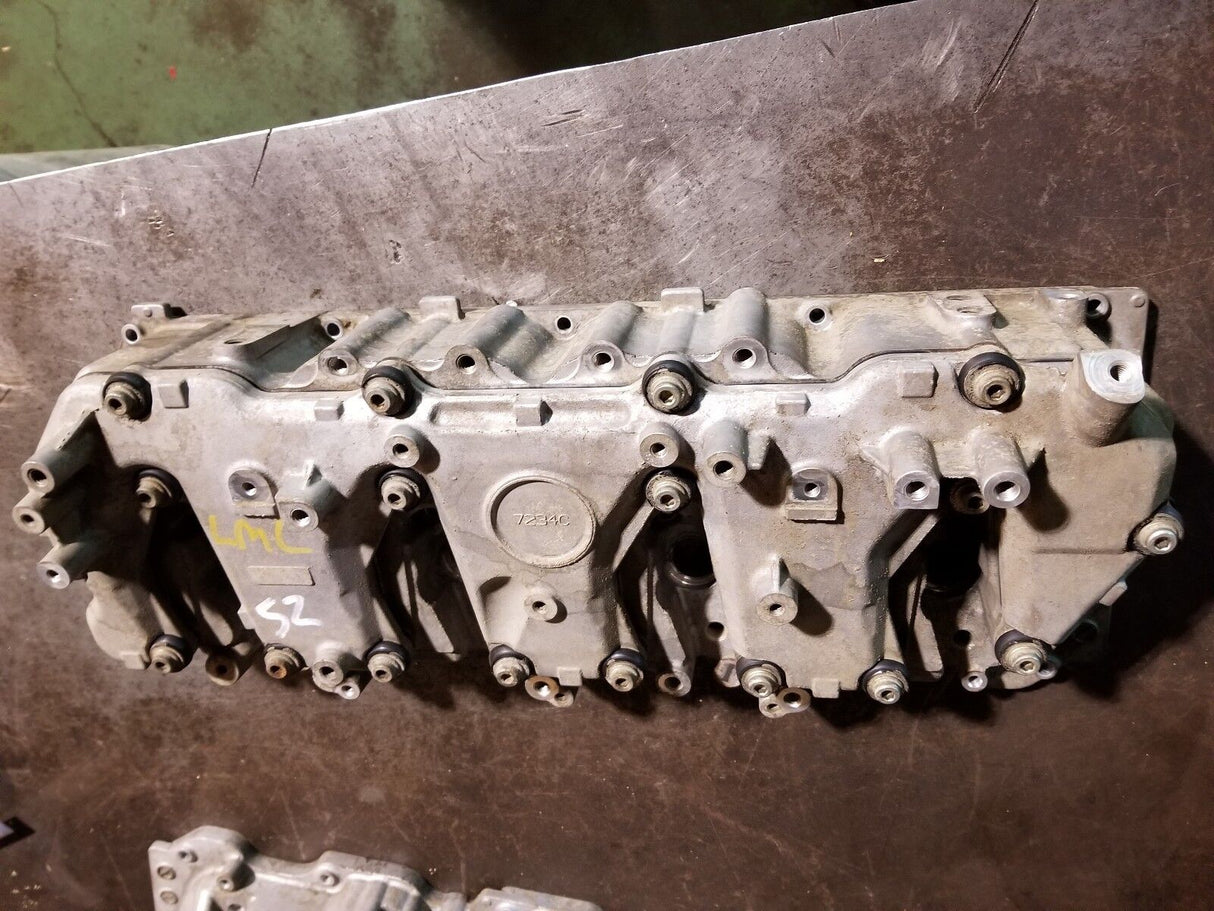 012 2011-2015 DURAMAX 6.6 6.6L DIESEL LML VALVE COVER & SPACER RH PASSENGER R52