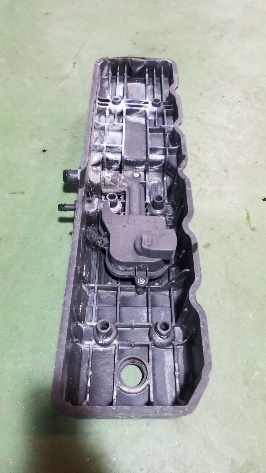 Dodge Ram 5.9L Cummins USED VALVE COVER ASSEMBLY 2005-07 4931453 4931454 RE8871