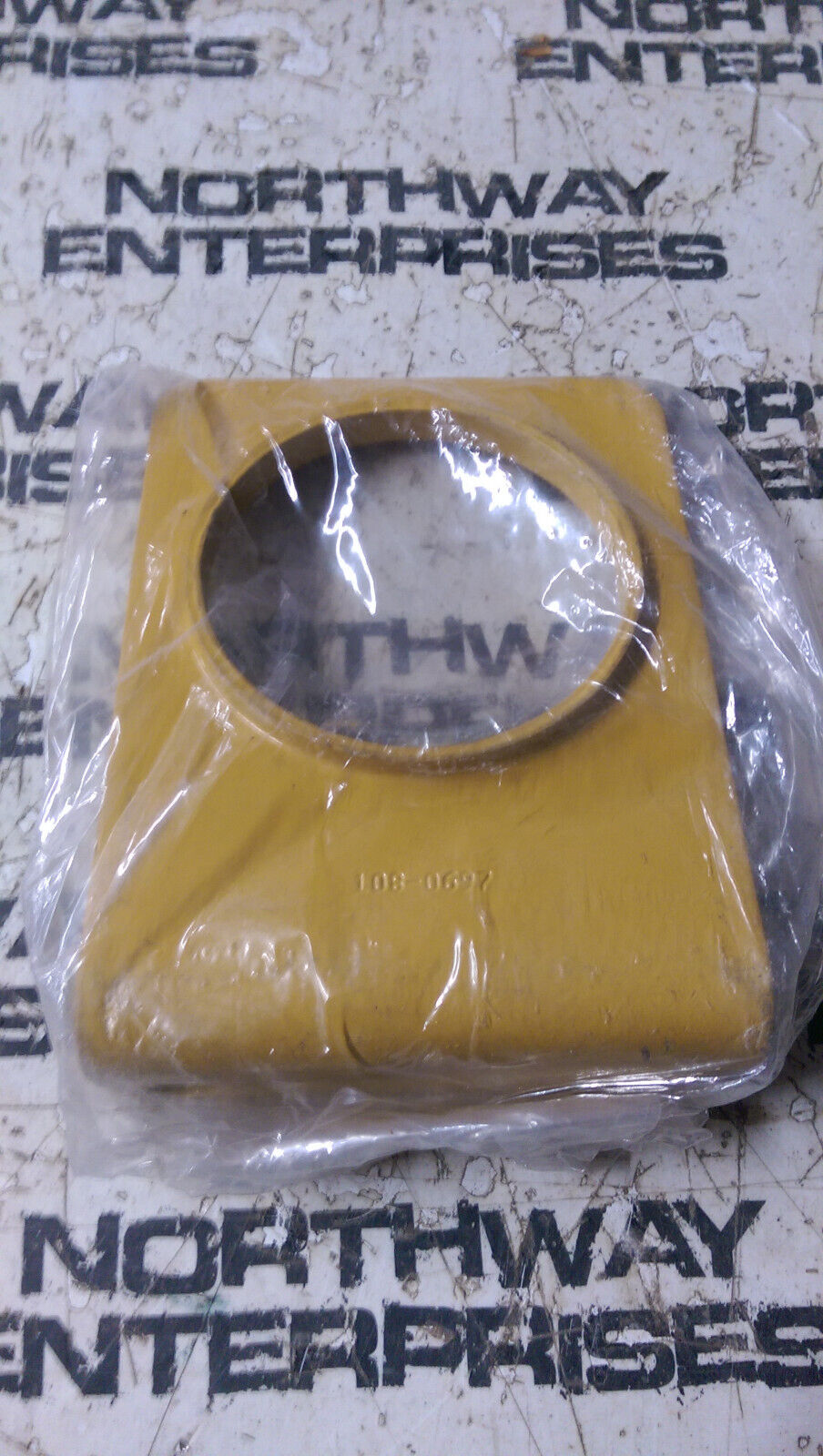 108-0697 CATERPILLAR RETAINER 1080697