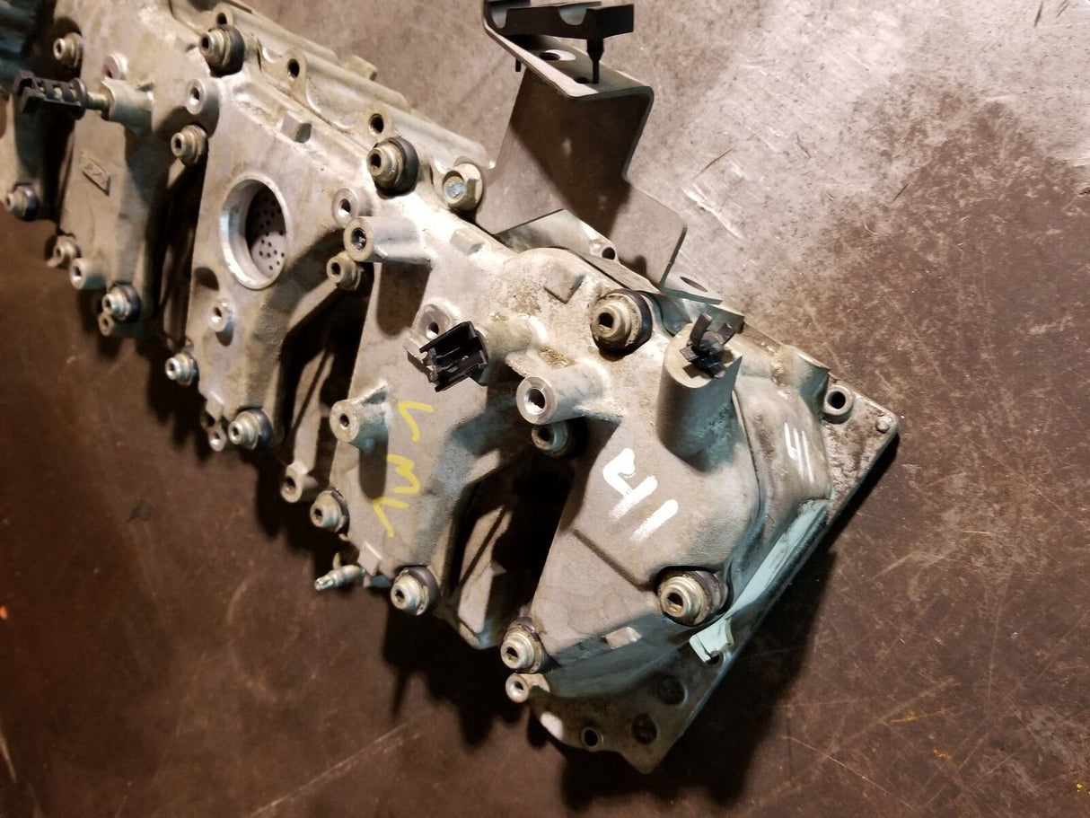 011 012 2011-2015 DURAMAX 6.6 6.6L DIESEL LML VALVE COVER & SPACER LH DRIVER r41