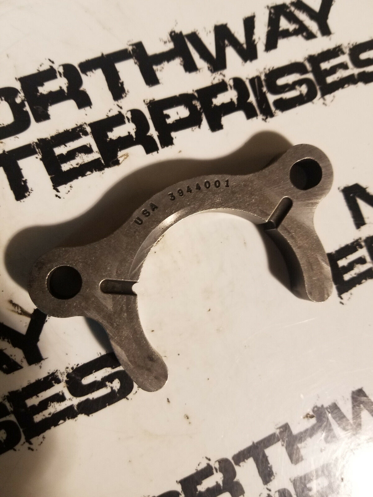 CAMSHAFT GEAR RETAINER 3944001