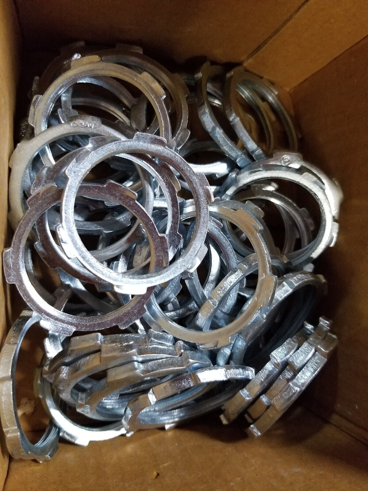 LOT OF 40PC - Iberville CI1710 Conduit Locknut, 1-1/4 in