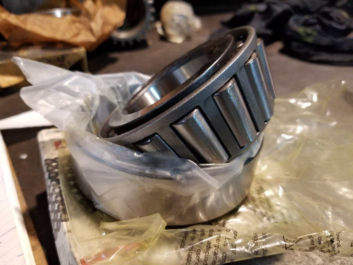 CASE CNH BEARING & CUP 86577073