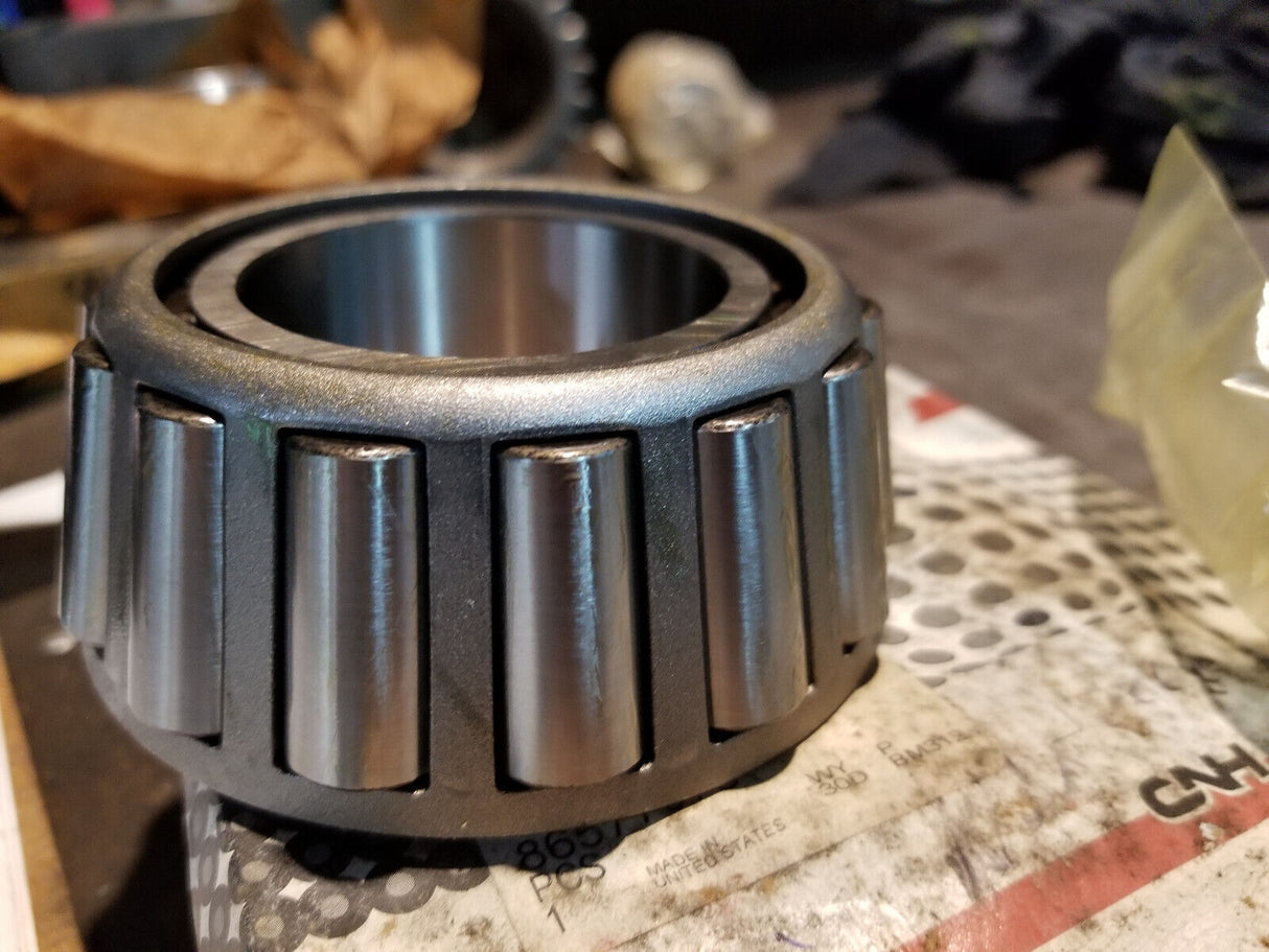 CASE CNH BEARING & CUP 86577073