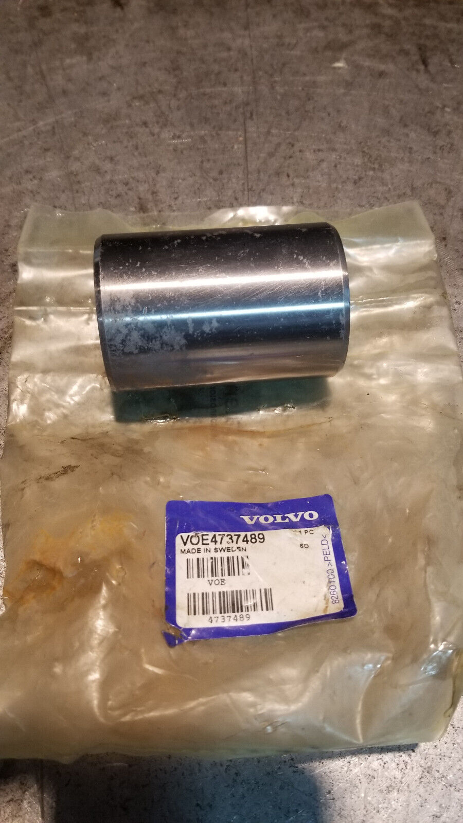 VOE4737489 VOLVO SLEEVE 4737489