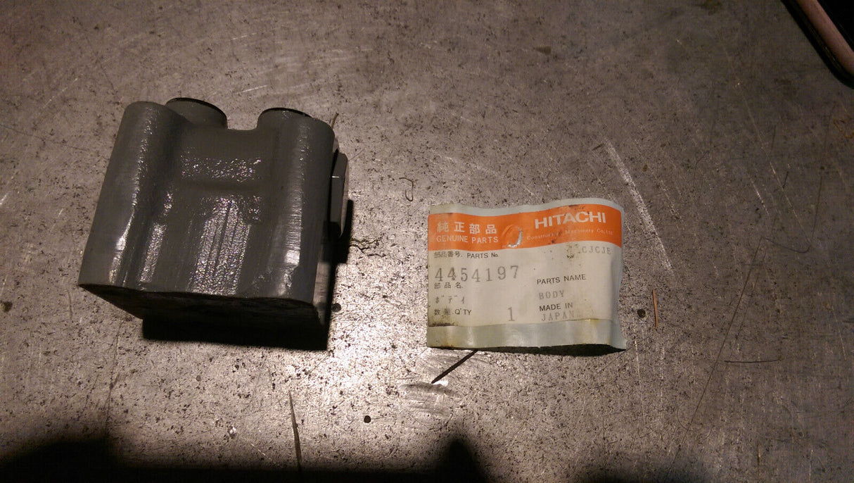 HITACHI BODY 4454197