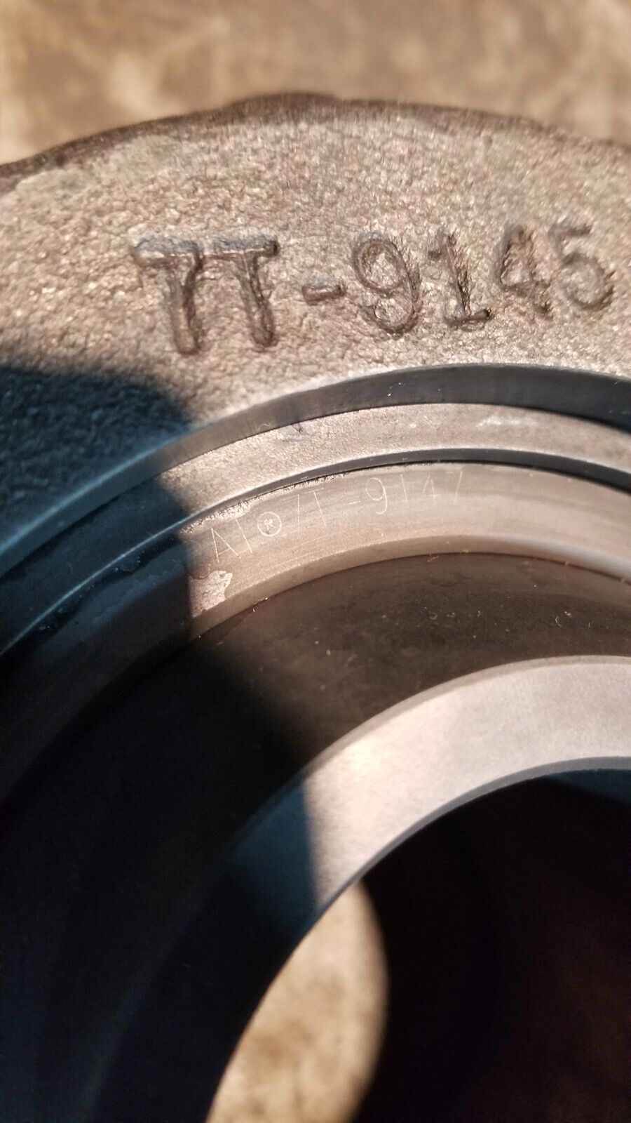 NEW CATERPILLAR ROD END AND BEARING 7T-9145 AND 7T-9147 OEM CAT