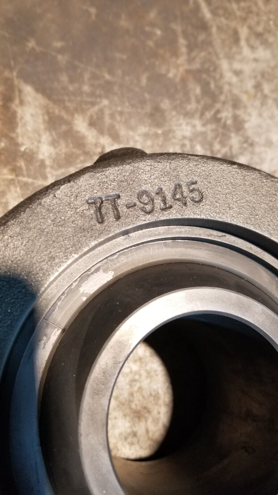 NEW CATERPILLAR ROD END AND BEARING 7T-9145 AND 7T-9147 OEM CAT