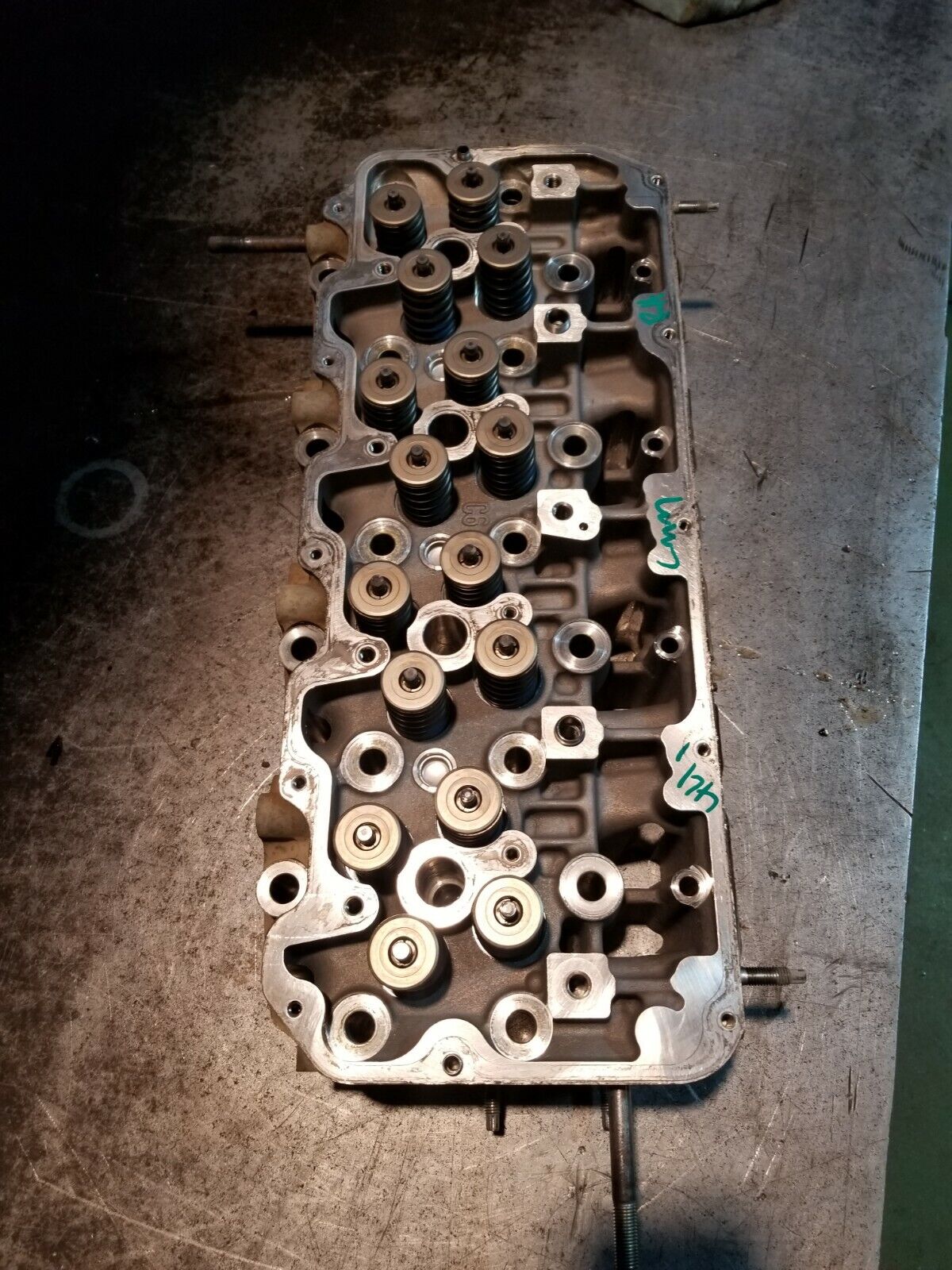 2006-2010 Chevy GMC 6.6 LBZ LMM DURAMAX CYLINDER HEAD RH PASSENGER REF41