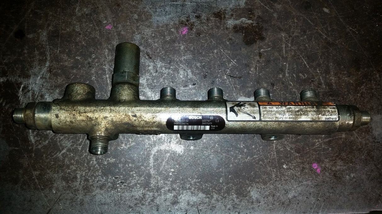 Bosch Fuel Rail Dodge Cummins Diesel 2003-2007 5.9L (USED) 3957077, 0445226014