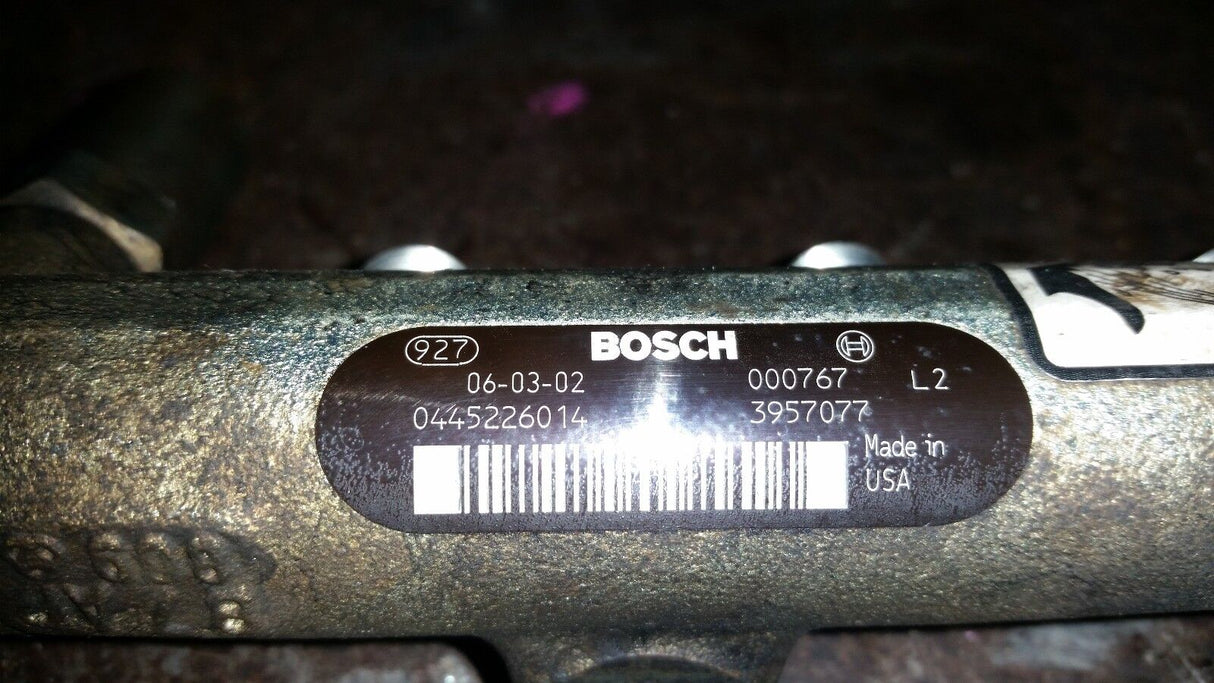 Bosch Fuel Rail Dodge Cummins Diesel 2003-2007 5.9L (USED) 3957077, 0445226014