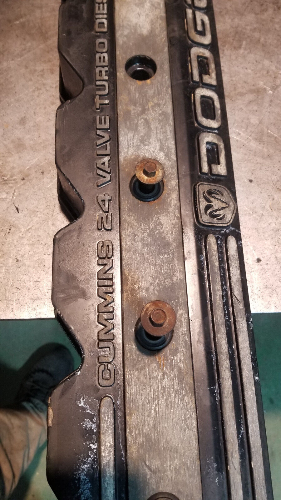 3937121 Dodge Ram Cummins 5.9L 24v turbo diesel engine VALVE COVER 2002 ref216