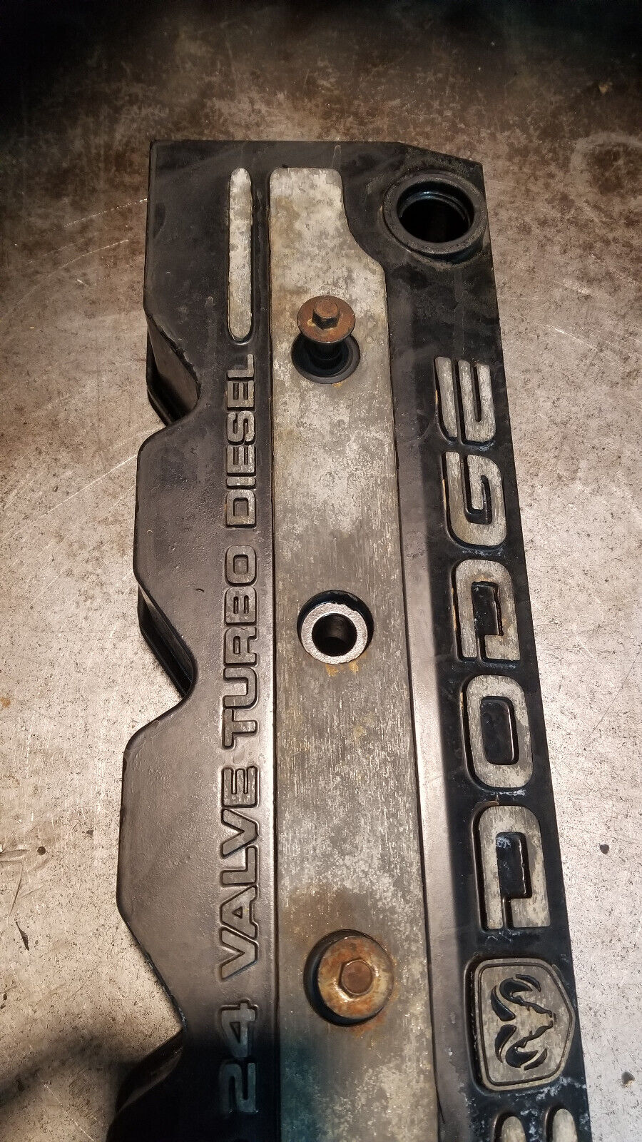 3937121 Dodge Ram Cummins 5.9L 24v turbo diesel engine VALVE COVER 2002 ref216