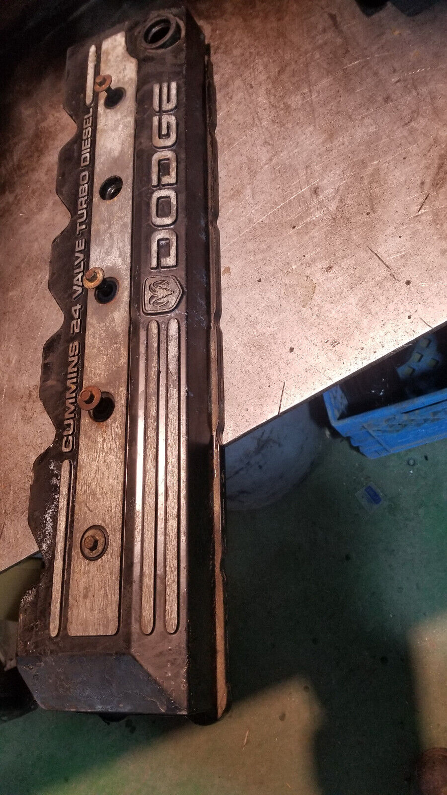 3937121 Dodge Ram Cummins 5.9L 24v turbo diesel engine VALVE COVER 2002 ref216