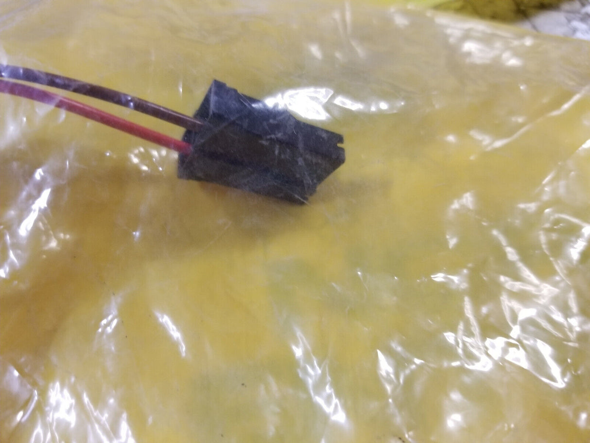 355-1532 PLUG 3551532 772G 775G 773F 770G 772G OEM 775G LRC D10R 775G OEM 772 77