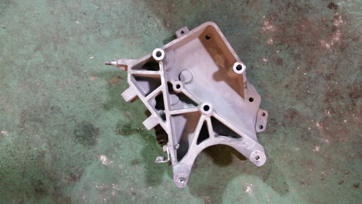 2007.5-2010 Chevy GMC 6.6 LMM Duramax Alternator Bracket 8980230140 98023014