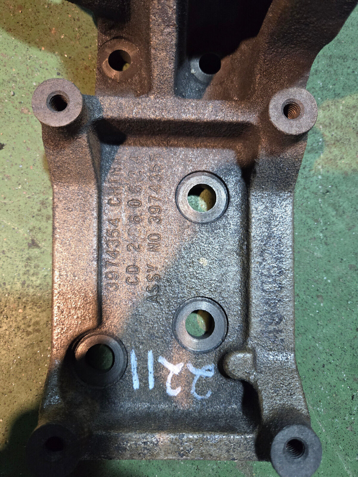 03-07 Dodge Ram Cummins 5.9L Engine 3974354 Ac compressor bracket 3974355