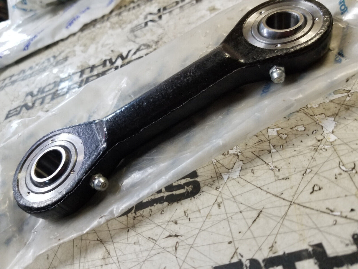 LINK - STEERING GREASEABLE 580009637 for Yale