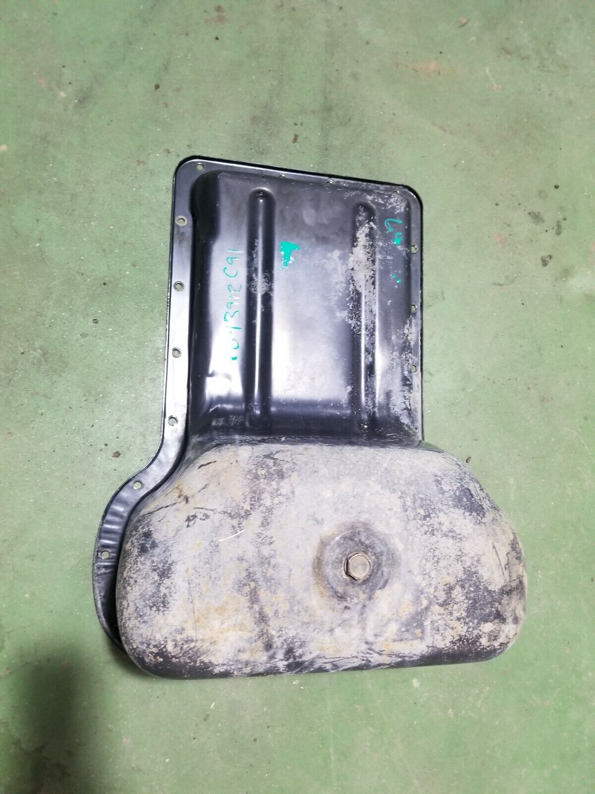 Engine Oil Pan for Ford F-250 F-350 Super Duty 6.4L 1843912C91