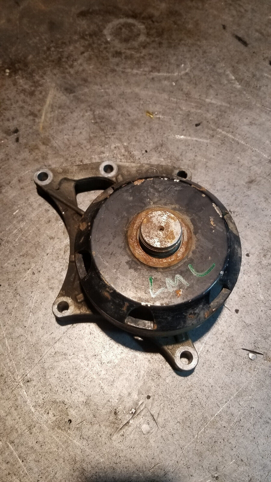 2011-2016 Duramax LML Fan Pulley w/bracket 98062861