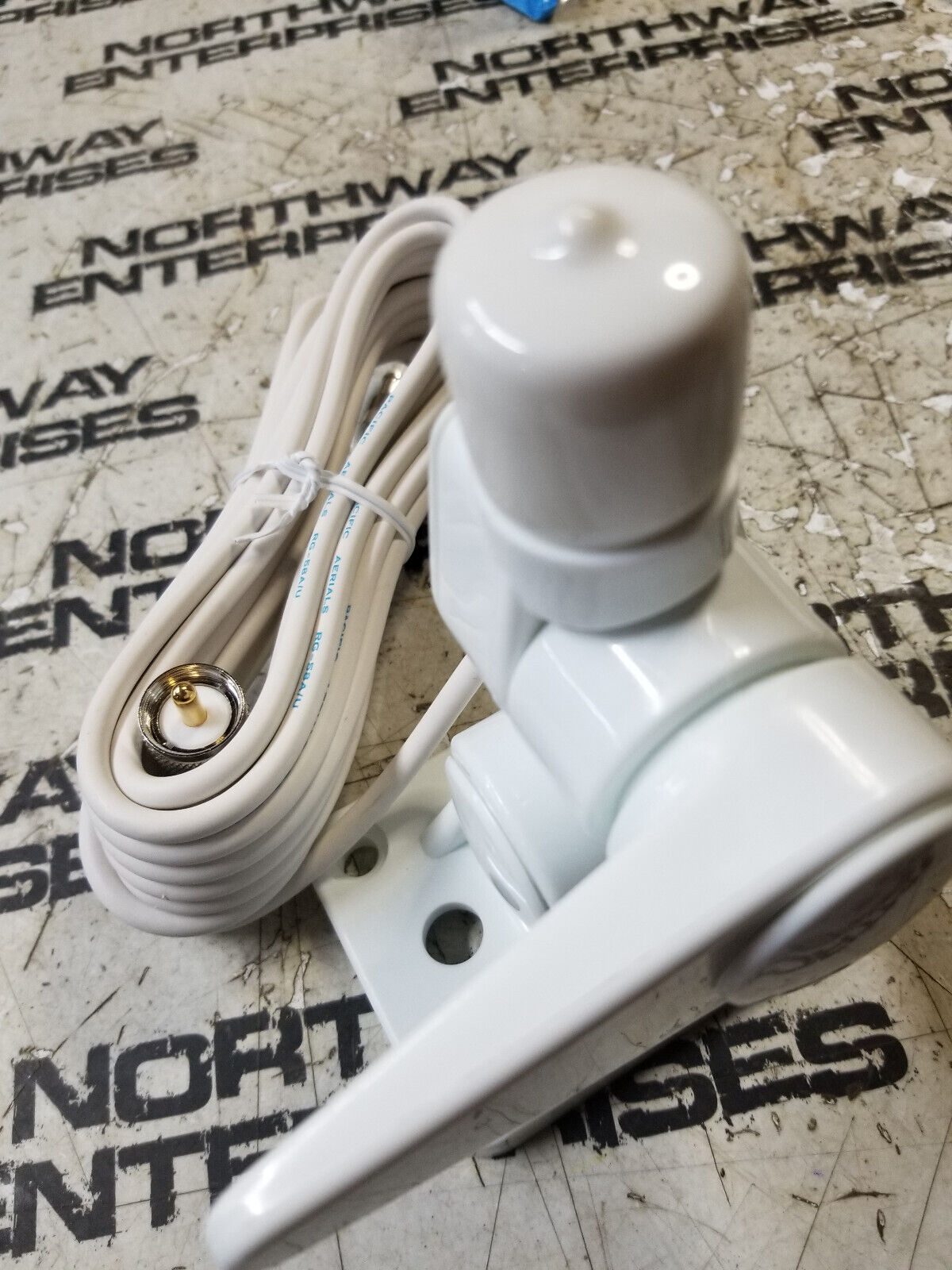 Navico Boat 1810 VHF Antenna Mount AA000223