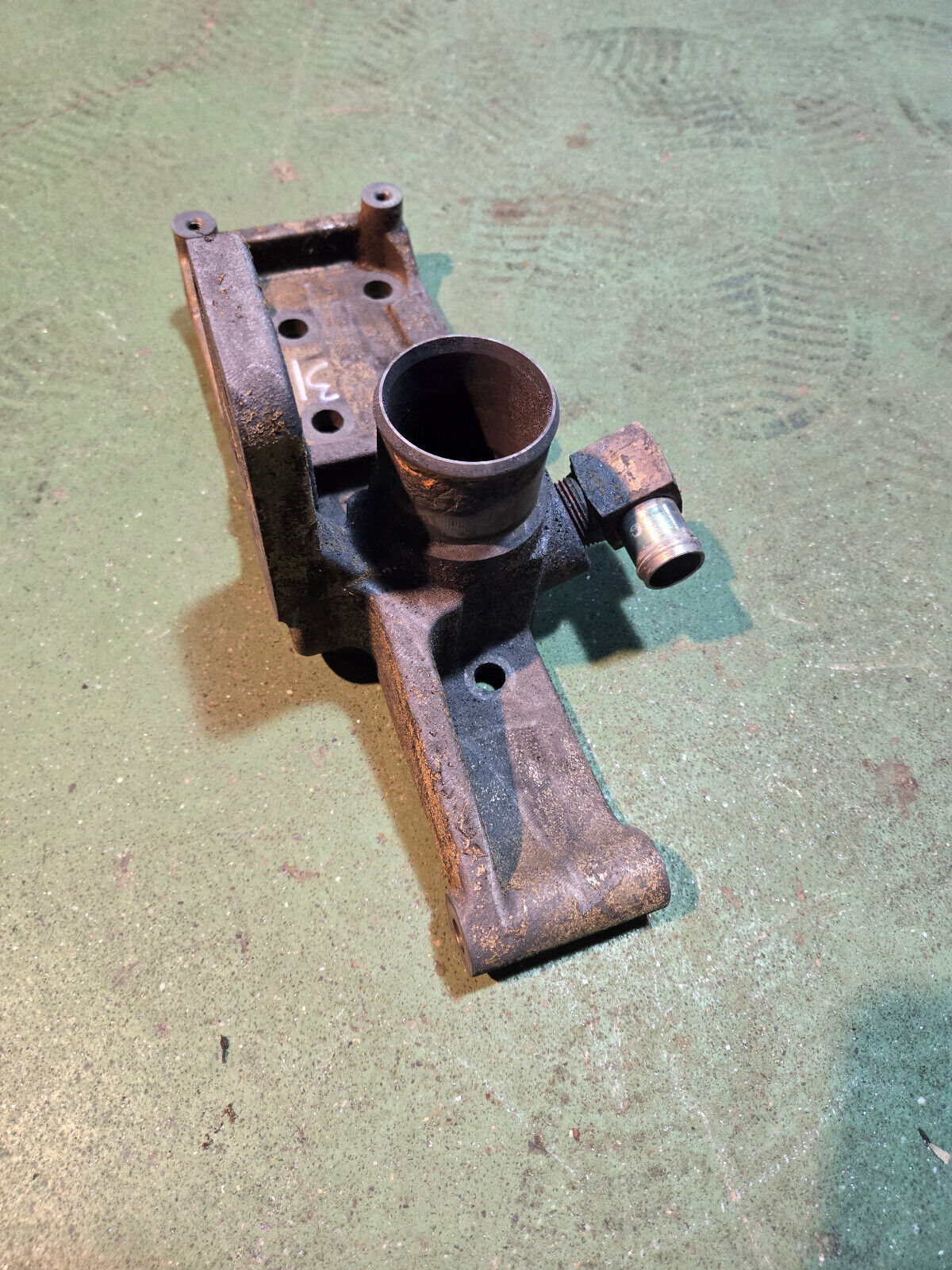 03-07 Dodge Ram Cummins 5.9L Engine Bracket 3957252 3957251 bracket