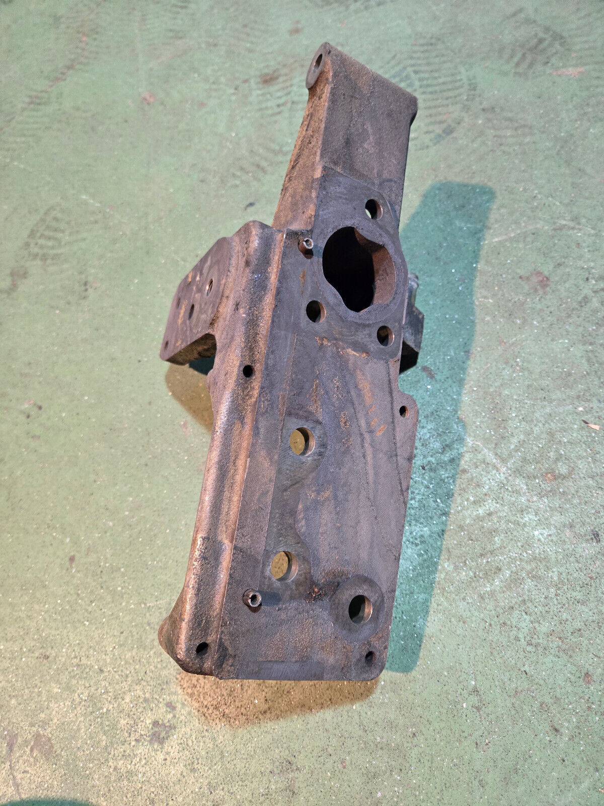 03-07 Dodge Ram Cummins 5.9L Engine Bracket 3957252 3957251 bracket