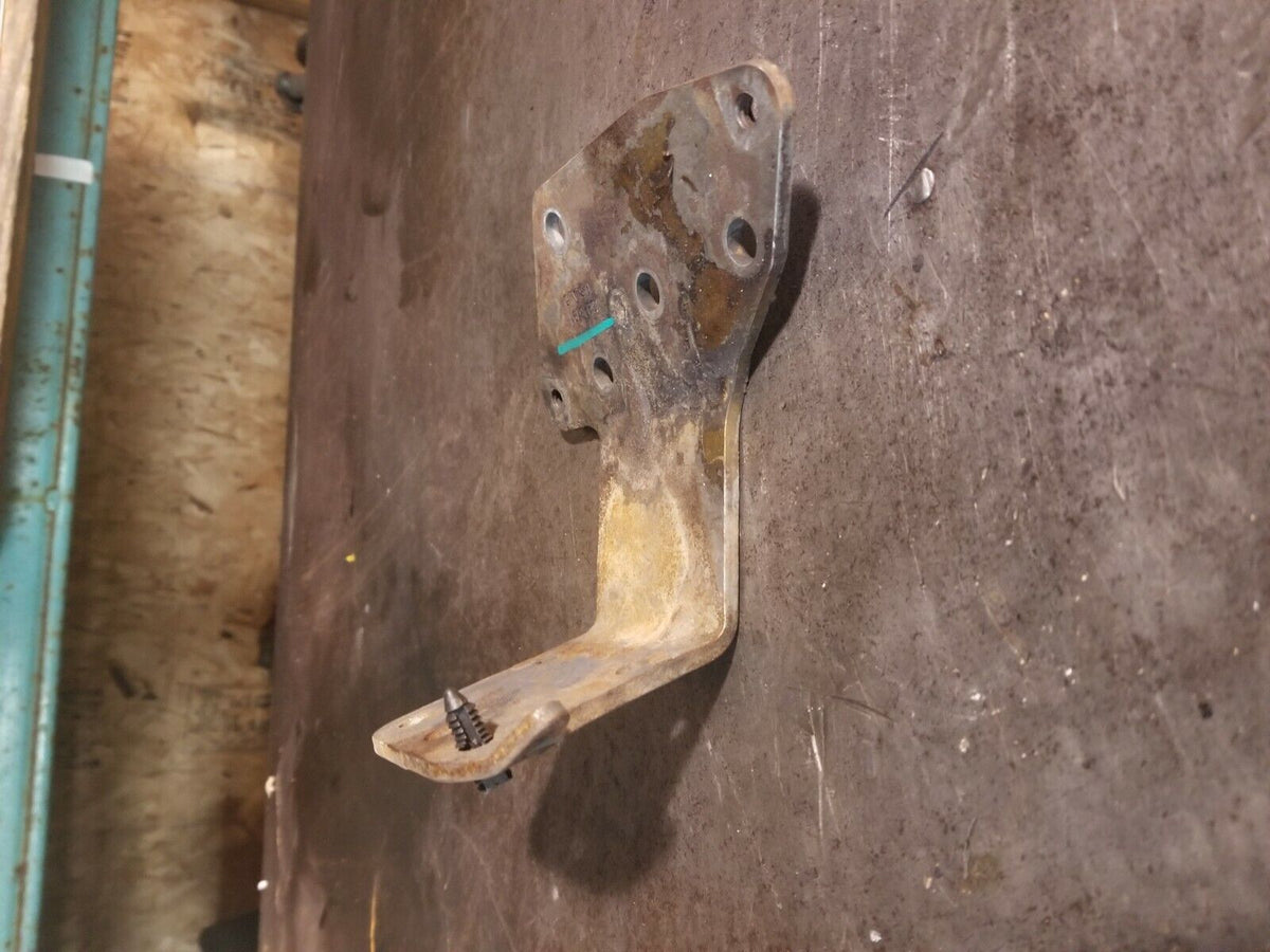 3946191 LIFT PUMP BRACKET 98-2002 Dodge Cummins 24V 5.9L VP44