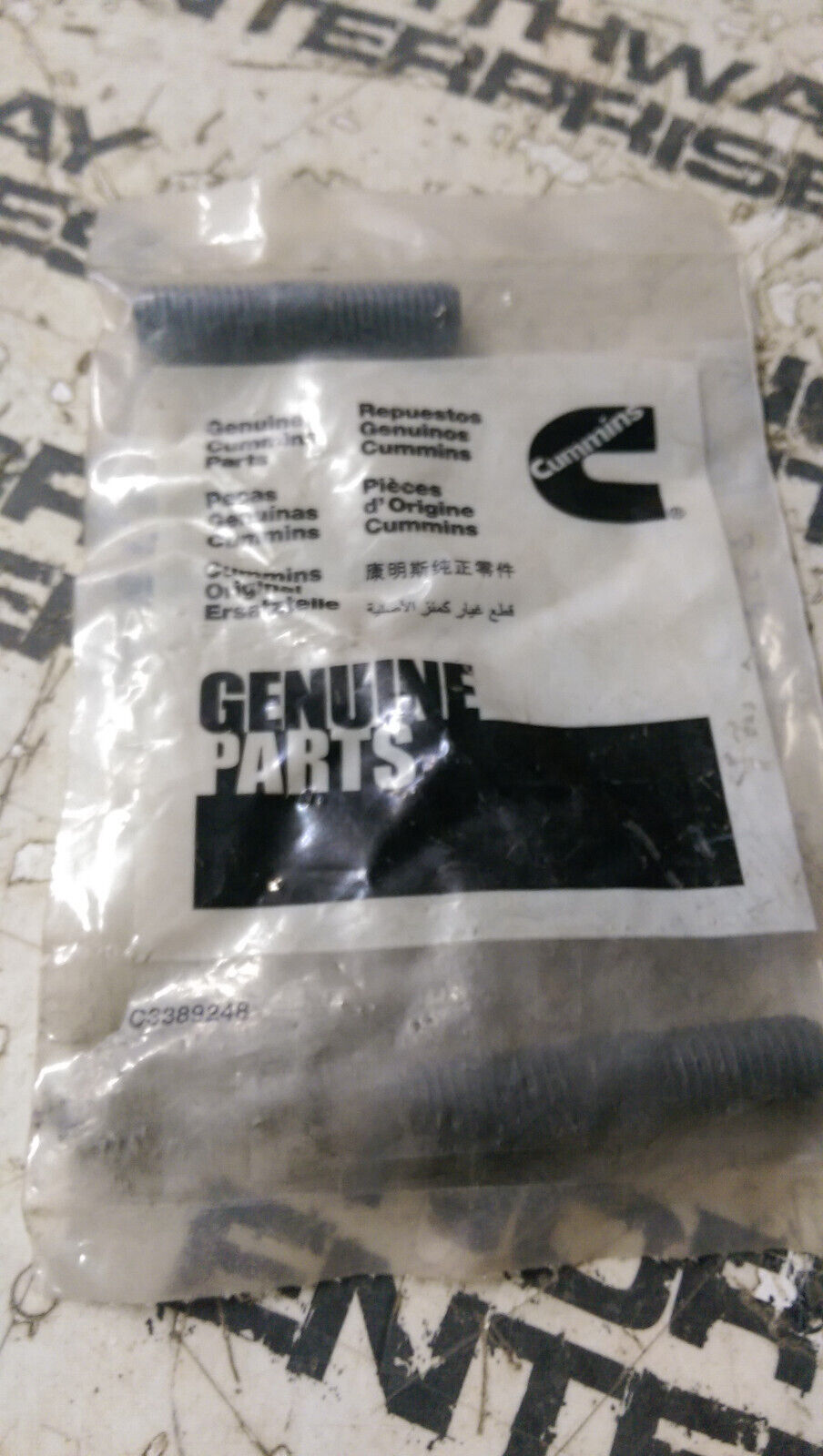 3095798 CUMMINS STUD