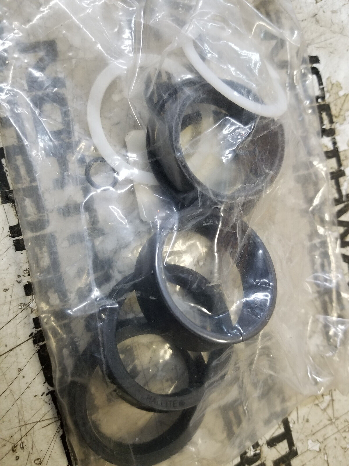 HY337268 Fits Hyster - SEAL KIT - MAIN LIFT CYLINDER