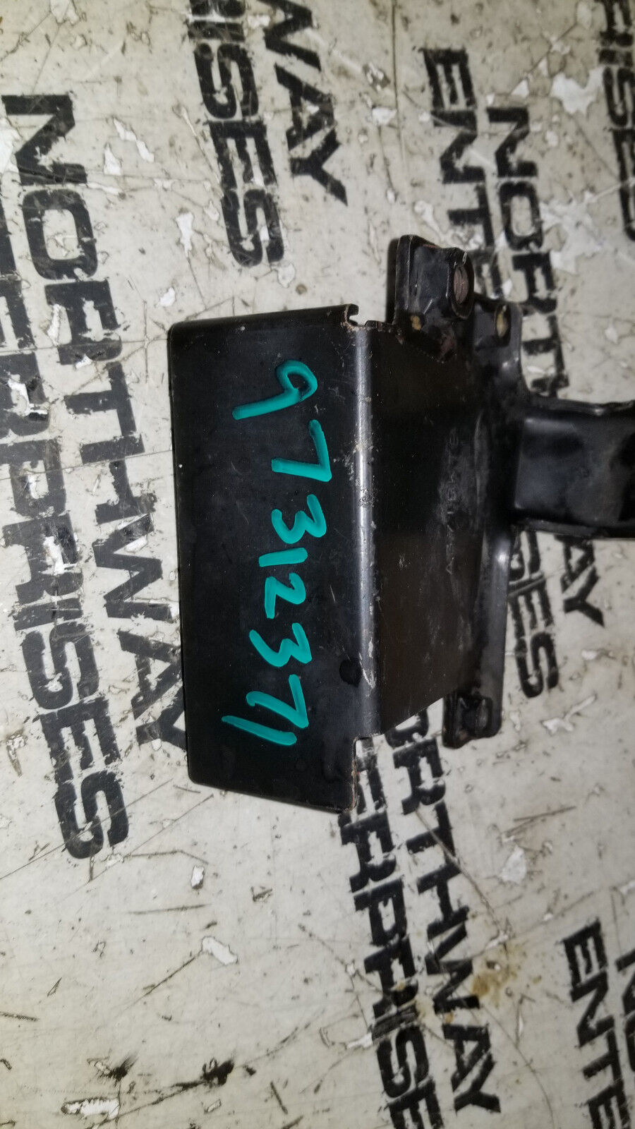 2004.5-2005 6.6L LLY Duramax Glow Plug Module Bracket 97312371