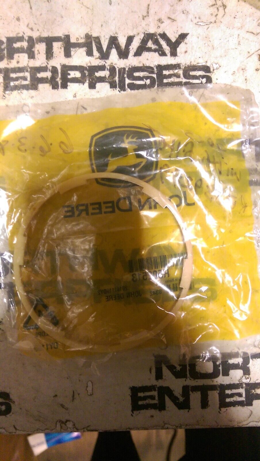 R502513 John Deere Engine Oil Filter Seal