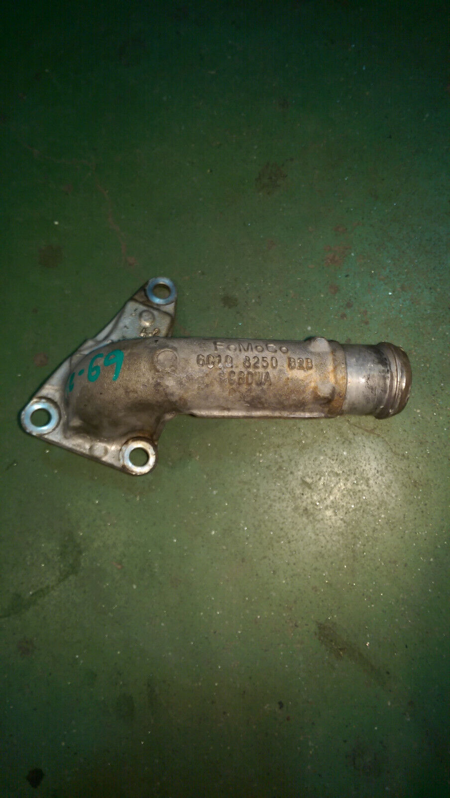 3.2L FORD 6C1Q-8250-B2B WATER OUTLET PIPE