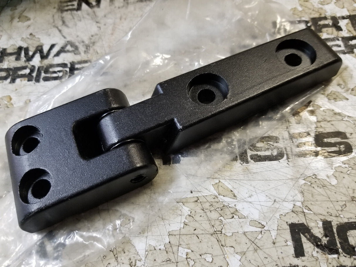 32724/311343 Hood Hinge mount